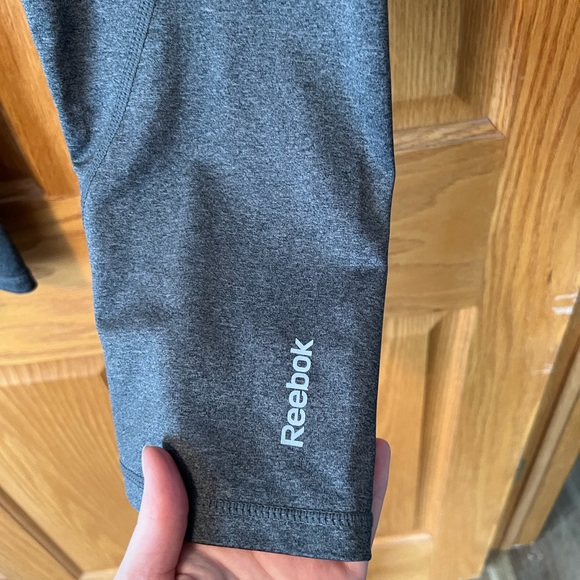 Reebok Cropped Legging - Picture 3 of 4